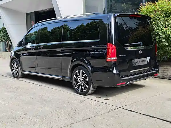 Mercedes-Benz V-Class 2022