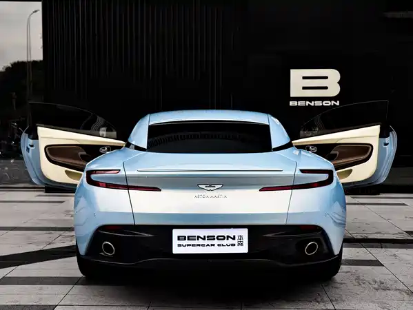 Aston Martin DB11 2019