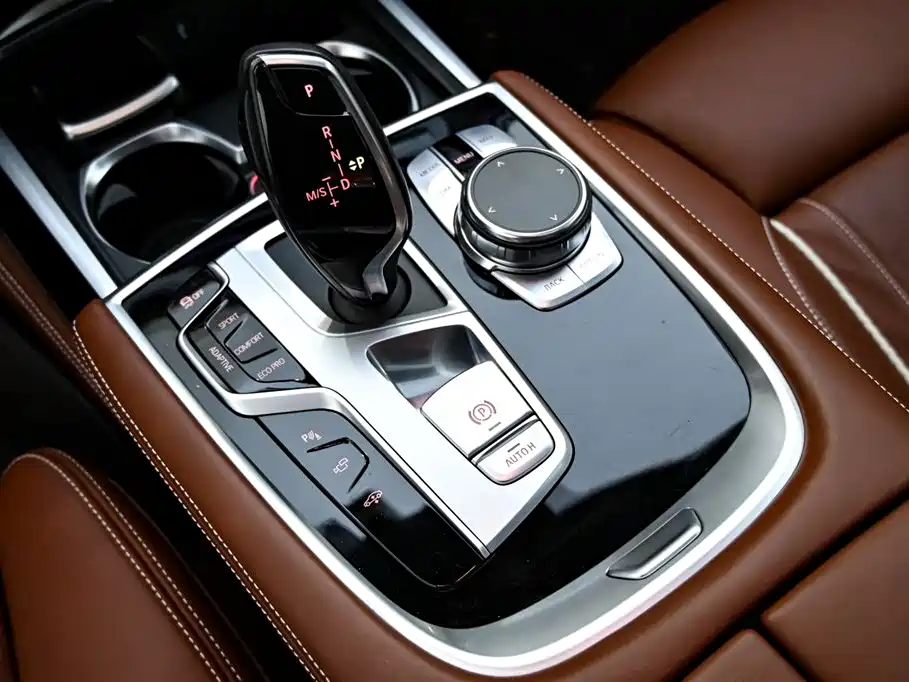 BMW 7 Series 2019 — фото 21