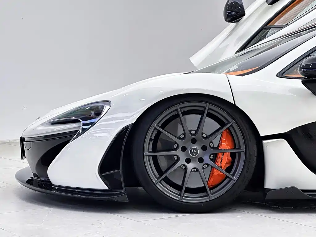 McLaren P1 2015 — фото 12