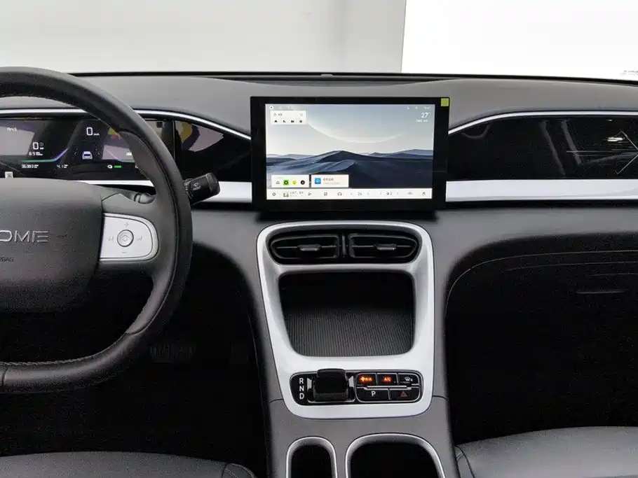 Geely Galaxy Starwish 2025 — фото 13