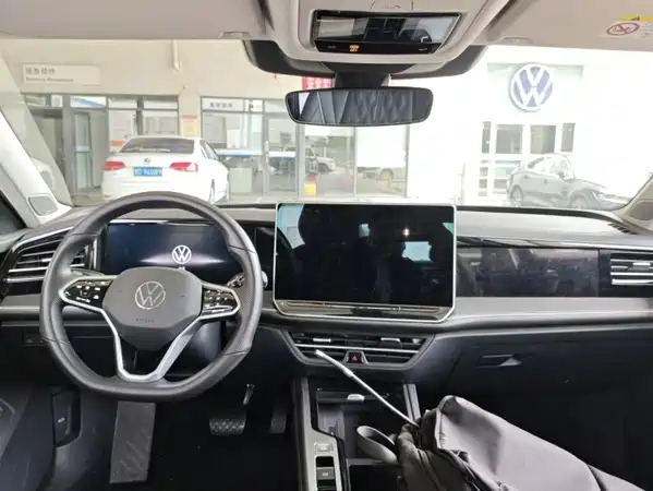 Volkswagen Magotan 2024
