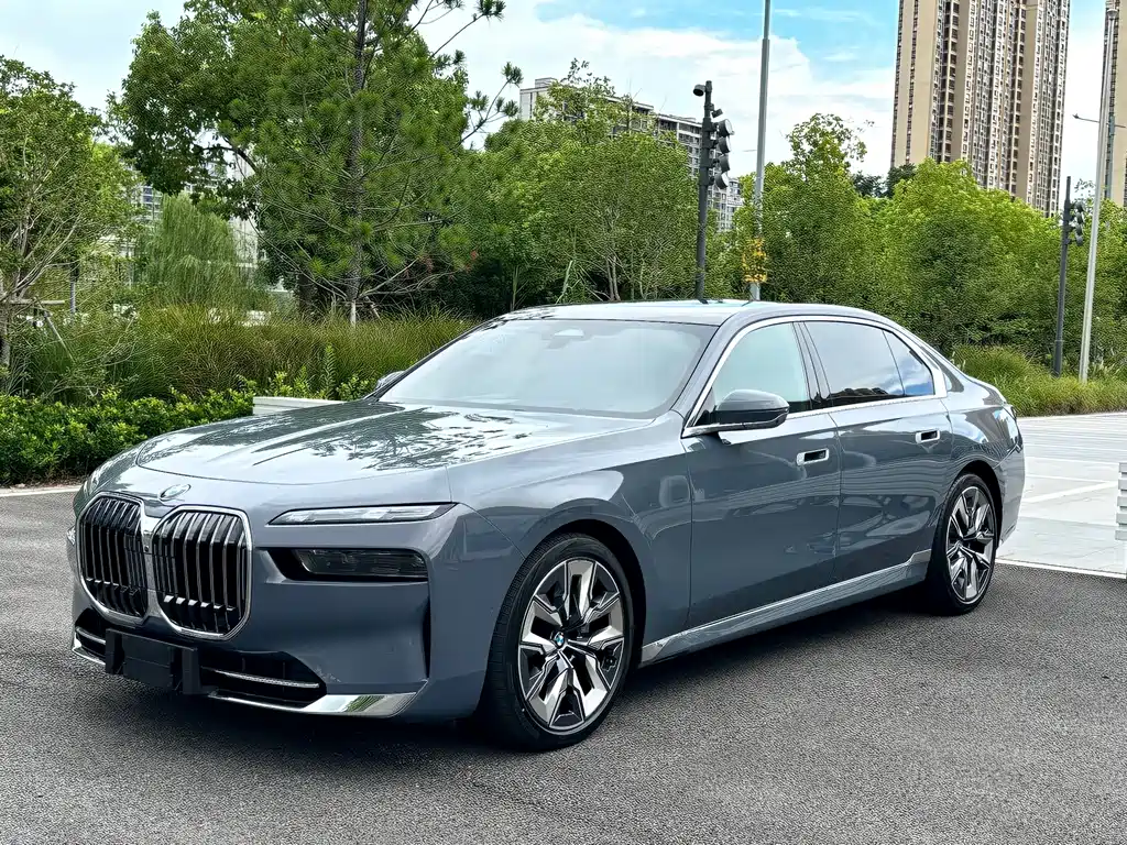 BMW 7 Series 2024