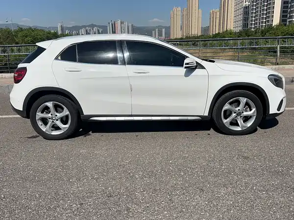Mercedes-Benz GLA 2018