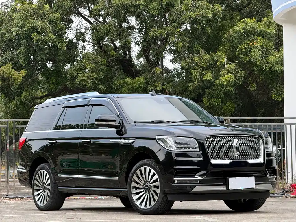 Lincoln Navigator 2022 — фото 3