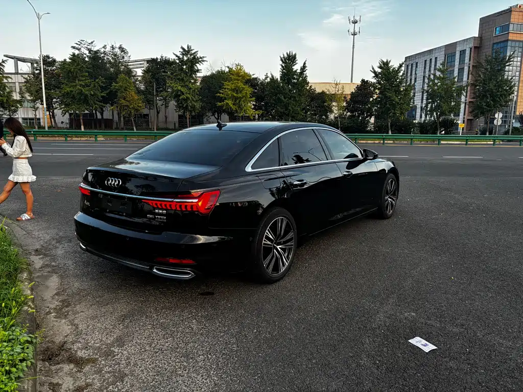 Audi A6L 2023
