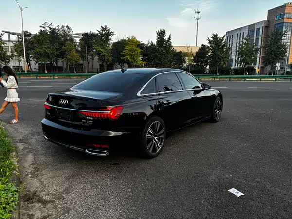 Audi A6L 2023
