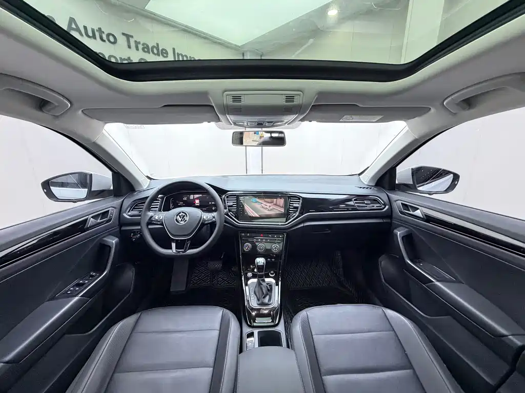 Volkswagen T-Roc 2023 — фото 17