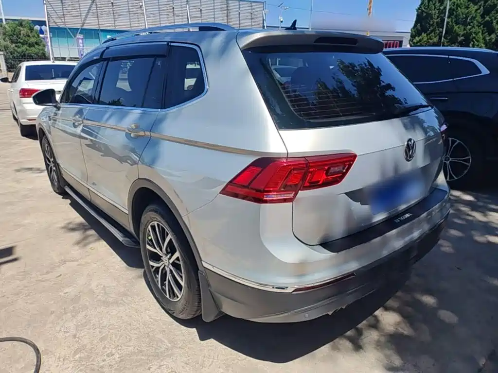Volkswagen Tiguan L 2018 — фото 5