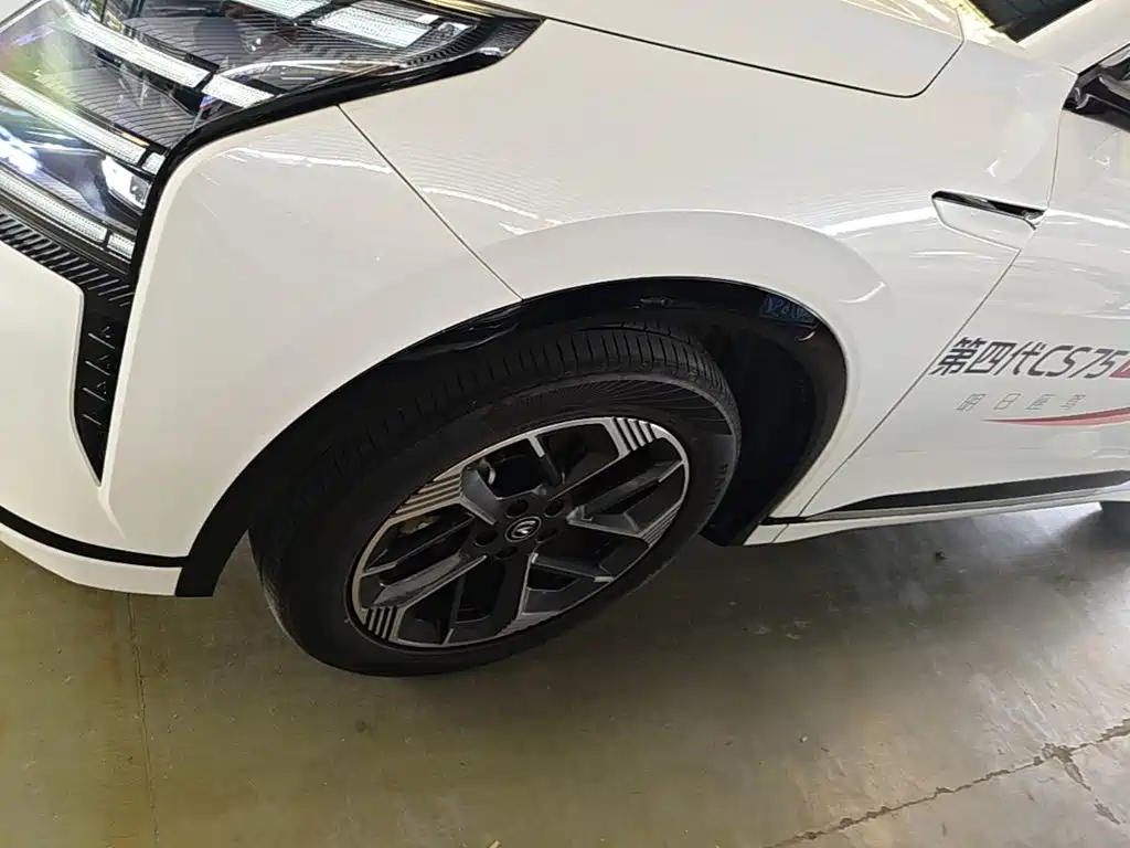 Changan CS75 PLUS 2024 — фото 23