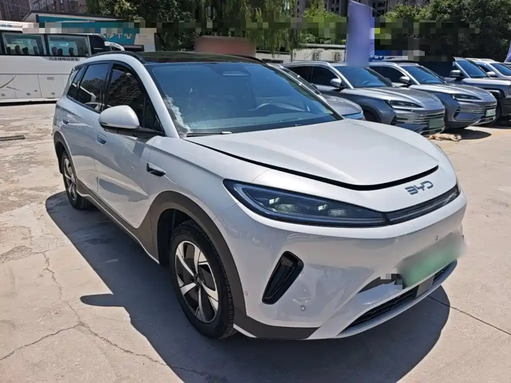 BYD Sealion 05 EV 2025 — фото 4