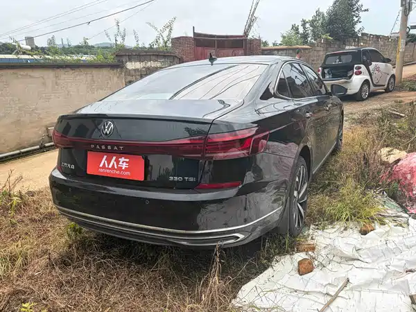 Volkswagen Passat 2022