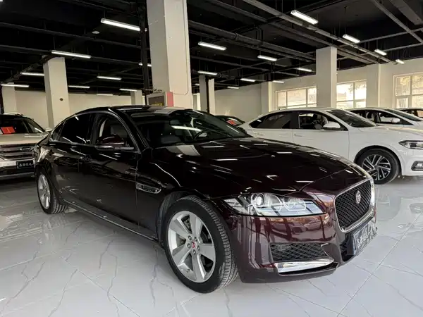 Jaguar XFL 2018