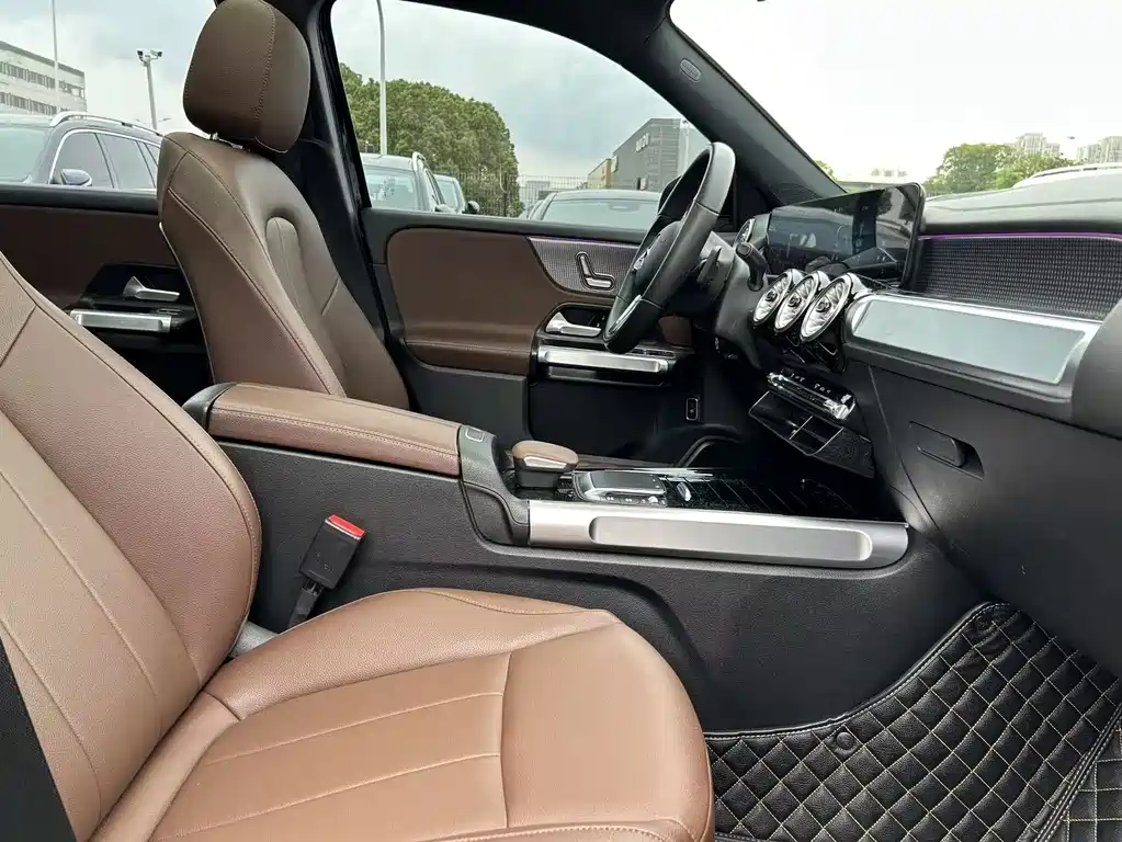 Mercedes-Benz GLB 2022 — фото 15
