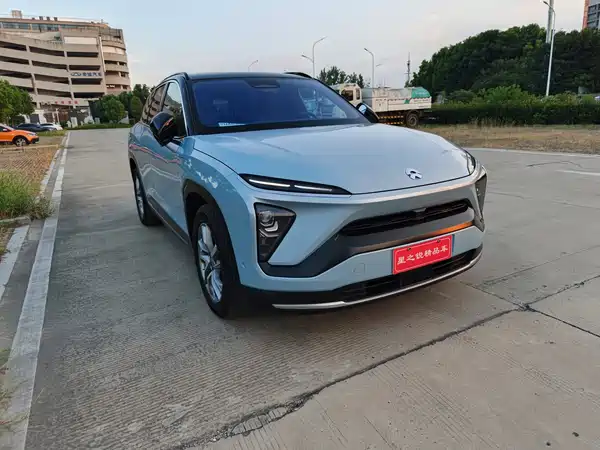 NIO ES6 2021