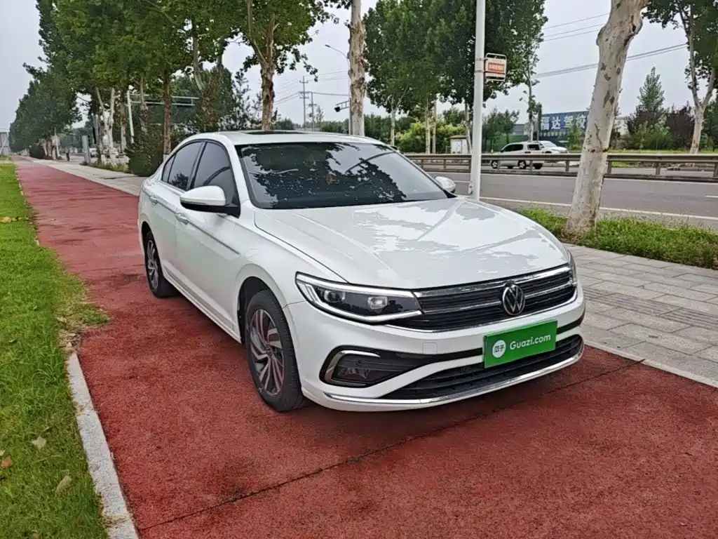 Volkswagen Bora 2023