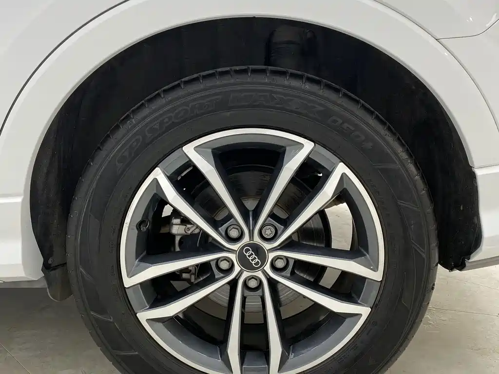 Audi Q3 2022 — фото 16