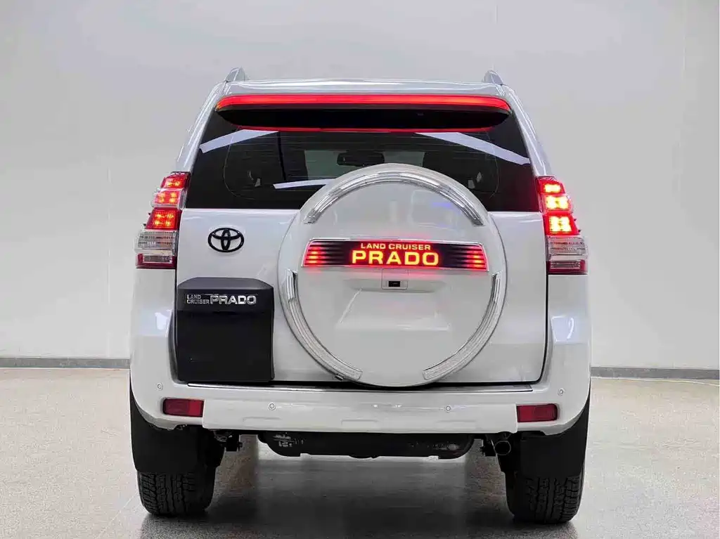 Toyota Prado 2017 — фото 28