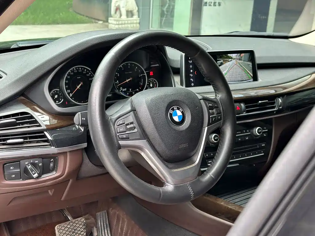 BMW X5 2018 — фото 9