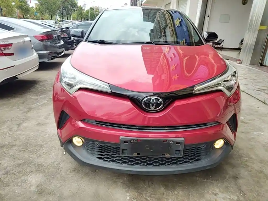 Toyota C-HR 2018 — фото 3