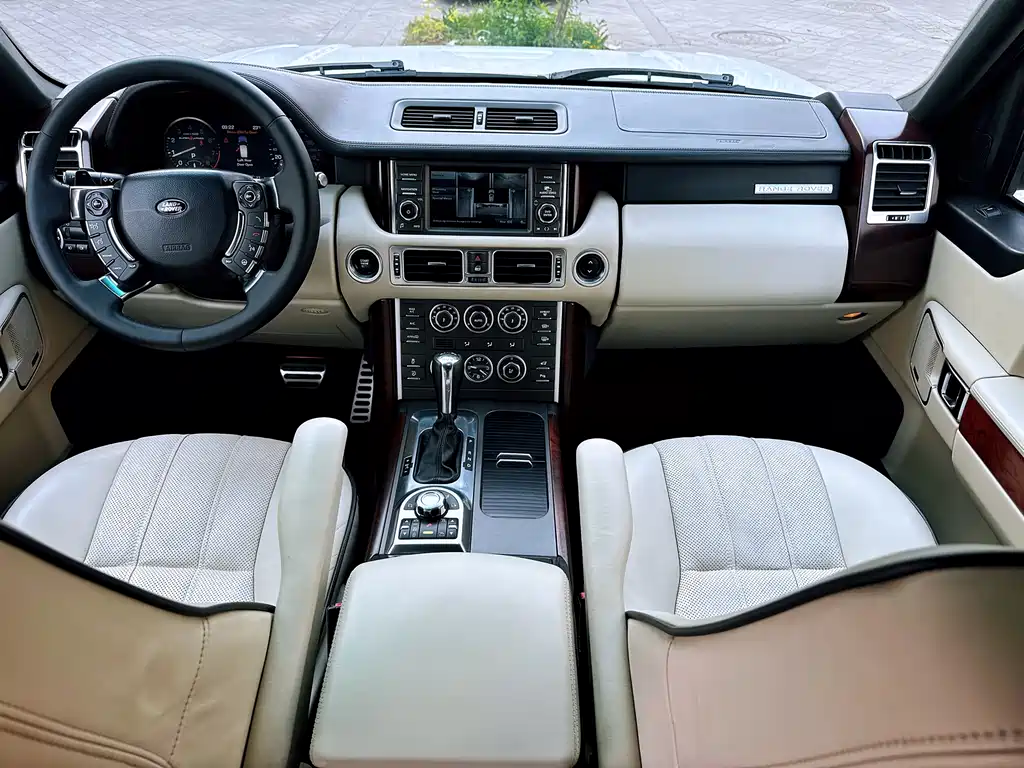 Land Rover Range Rover 2012 — фото 12