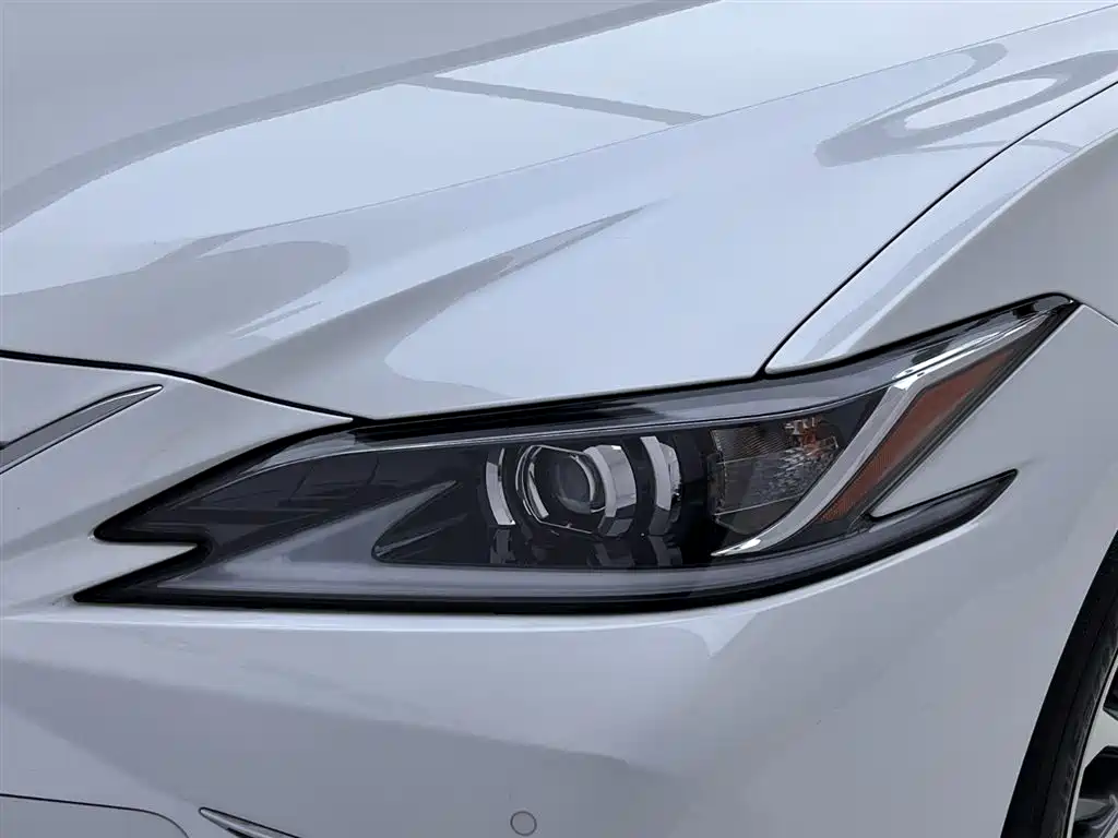 Lexus ES 2024 — фото 12