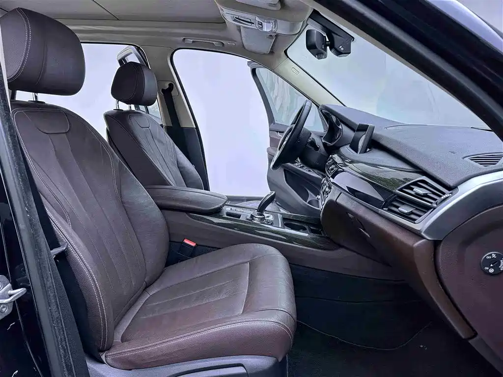 BMW X5 2015 — фото 8