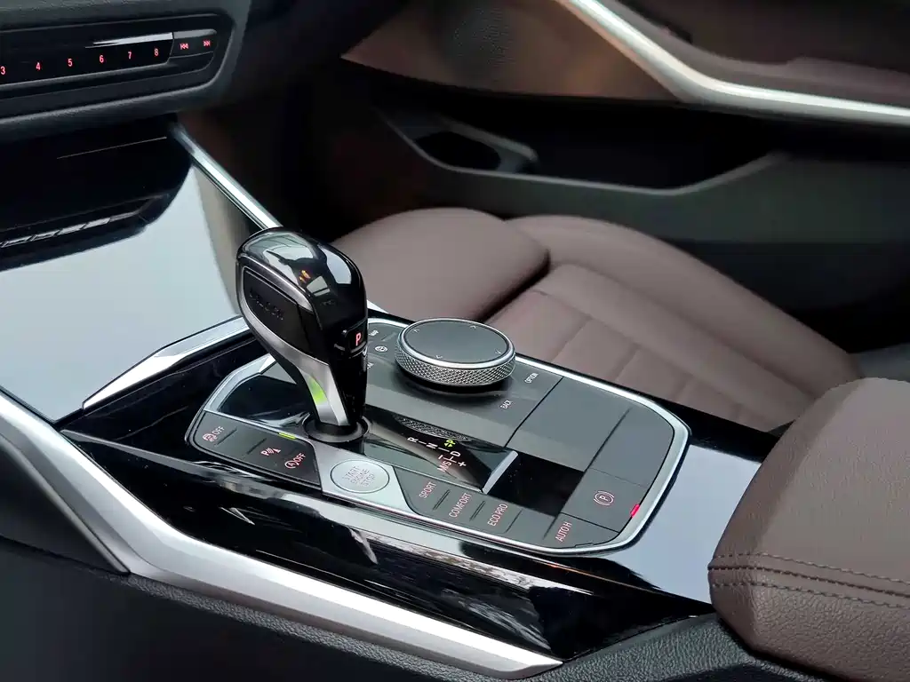 BMW 3 Series 2020 — фото 15