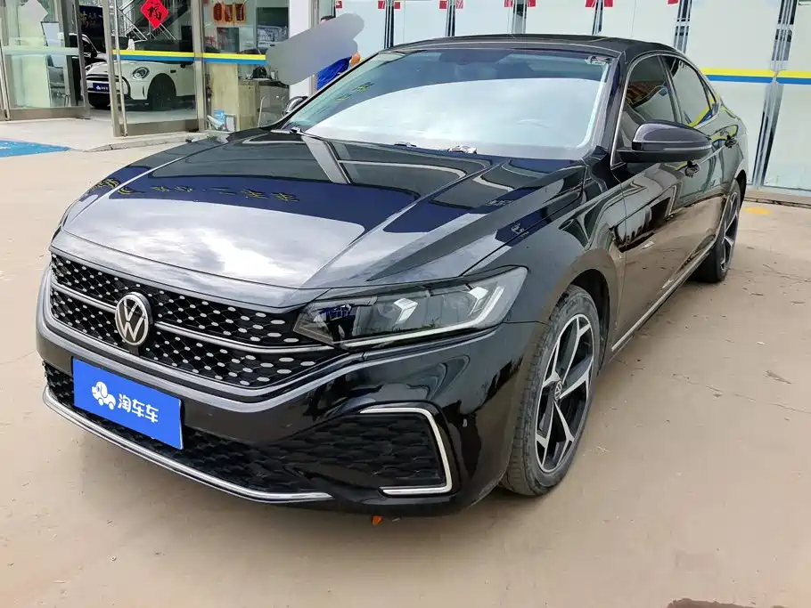 Volkswagen Passat 2024