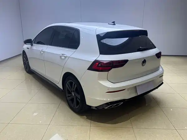 Volkswagen Golf 2023