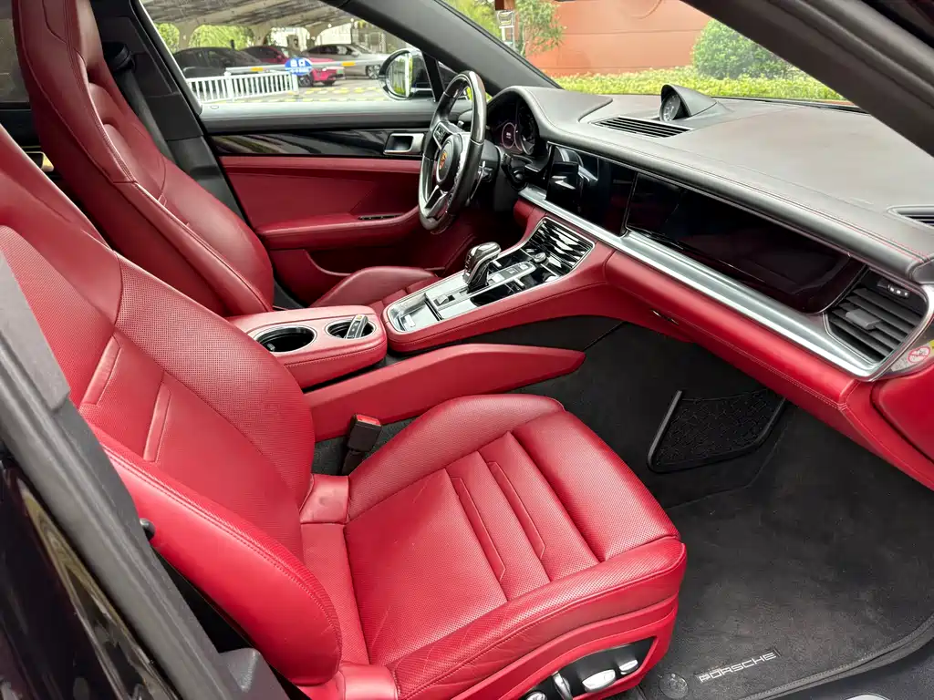 Porsche Panamera 2019 — фото 14