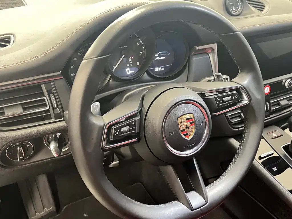 Porsche Macan 2024 — фото 10