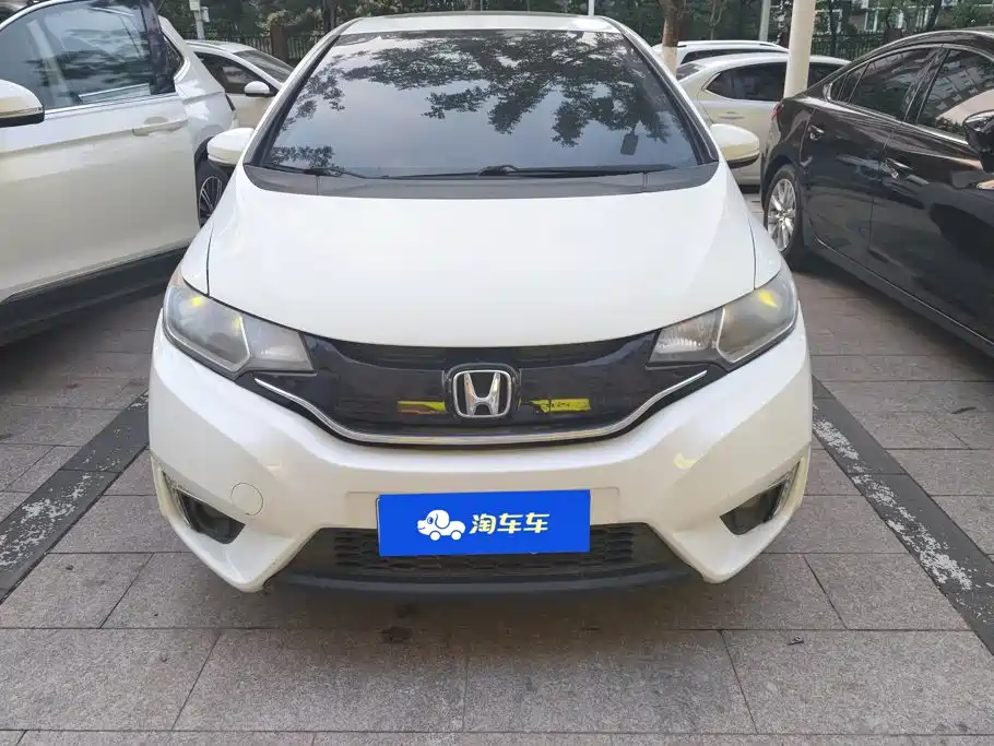 Honda Fit 2017 — фото 2