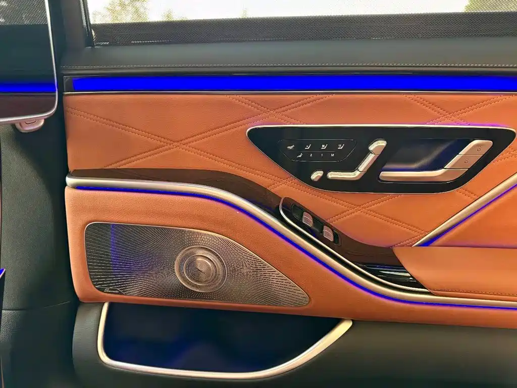 Mercedes-Benz Maybach S-Class 2023 — фото 12