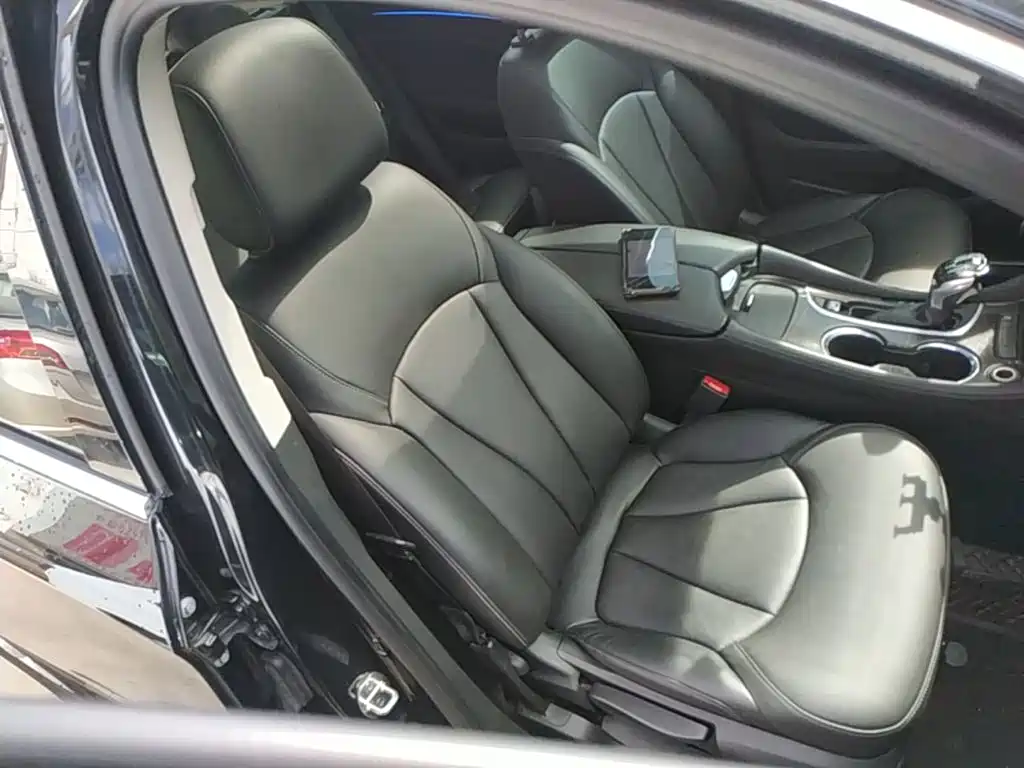 Buick Envision Plus 2019 — фото 25