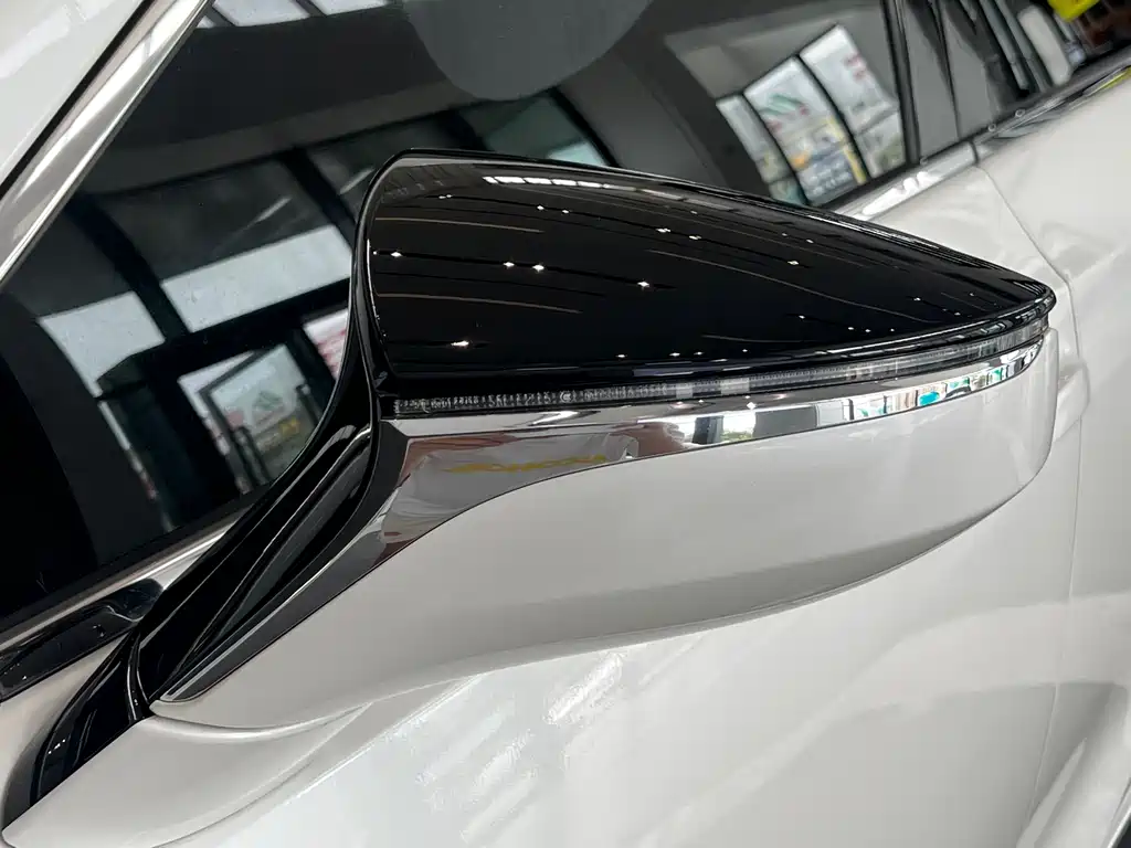 Lexus ES 2021 — фото 10