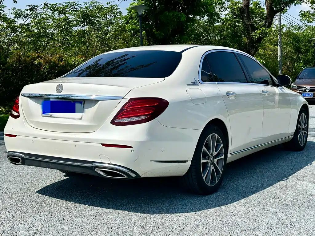 Mercedes-Benz E-Class 2019 — фото 4