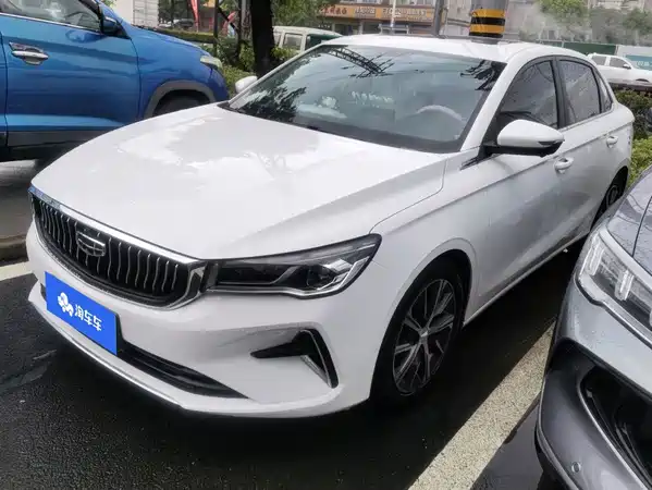 Geely Emgrand 2023