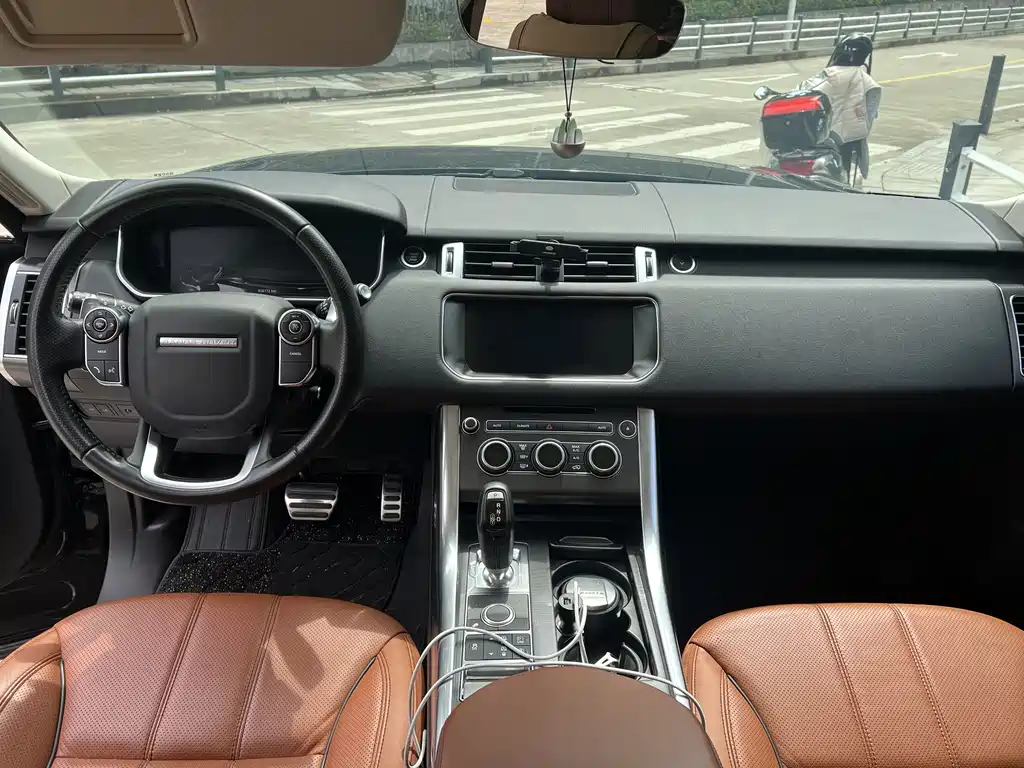 Land Rover Sport 2018 — фото 12