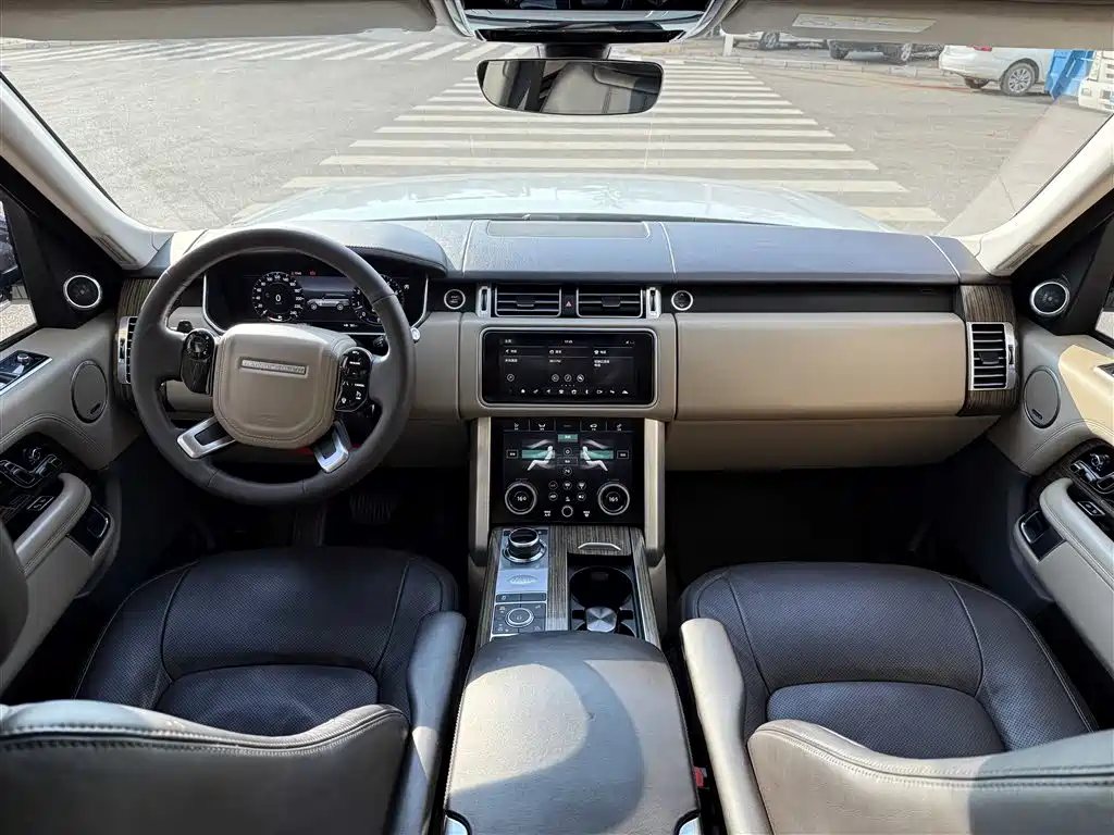 Land Rover Range Rover 2019 — фото 11