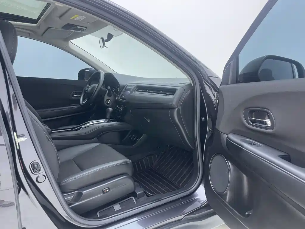 Honda Vezel 2022 — фото 10
