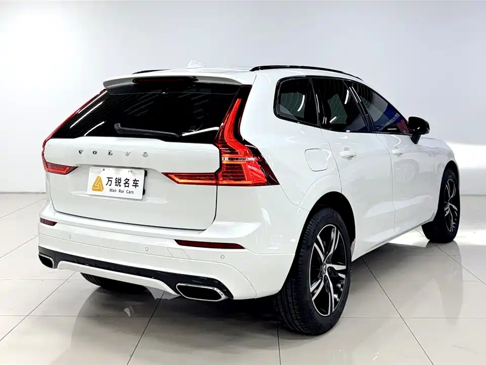 Volvo XC60 2020 — фото 3