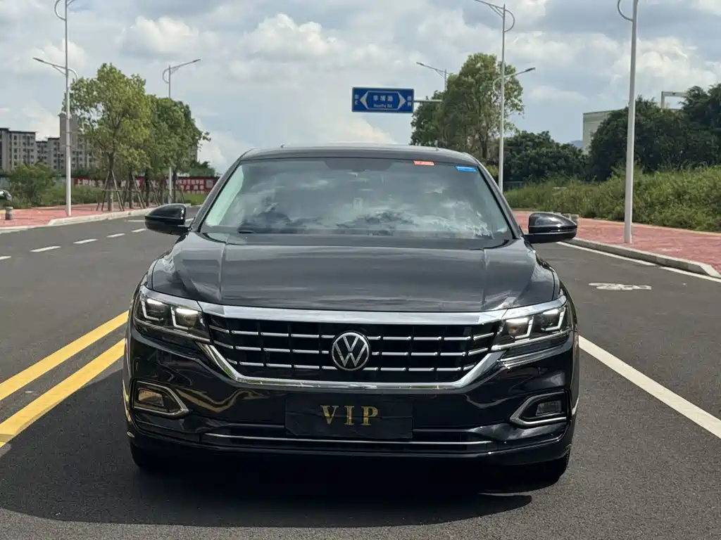 Volkswagen Passat 2020 — фото 2