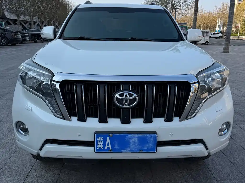 Toyota Prado 2016 — фото 2