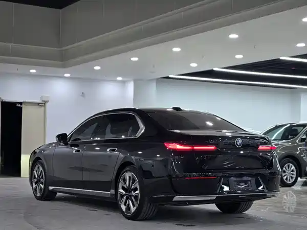 BMW 7 Series 2023