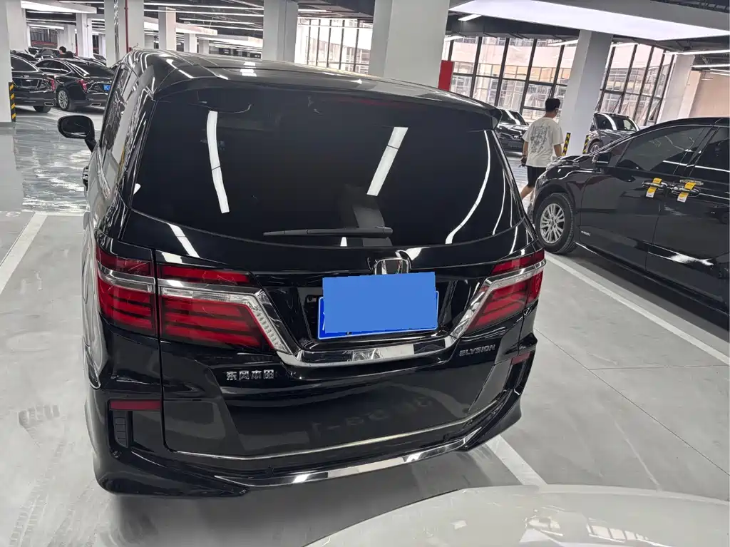 Honda Elysion 2018 — фото 10