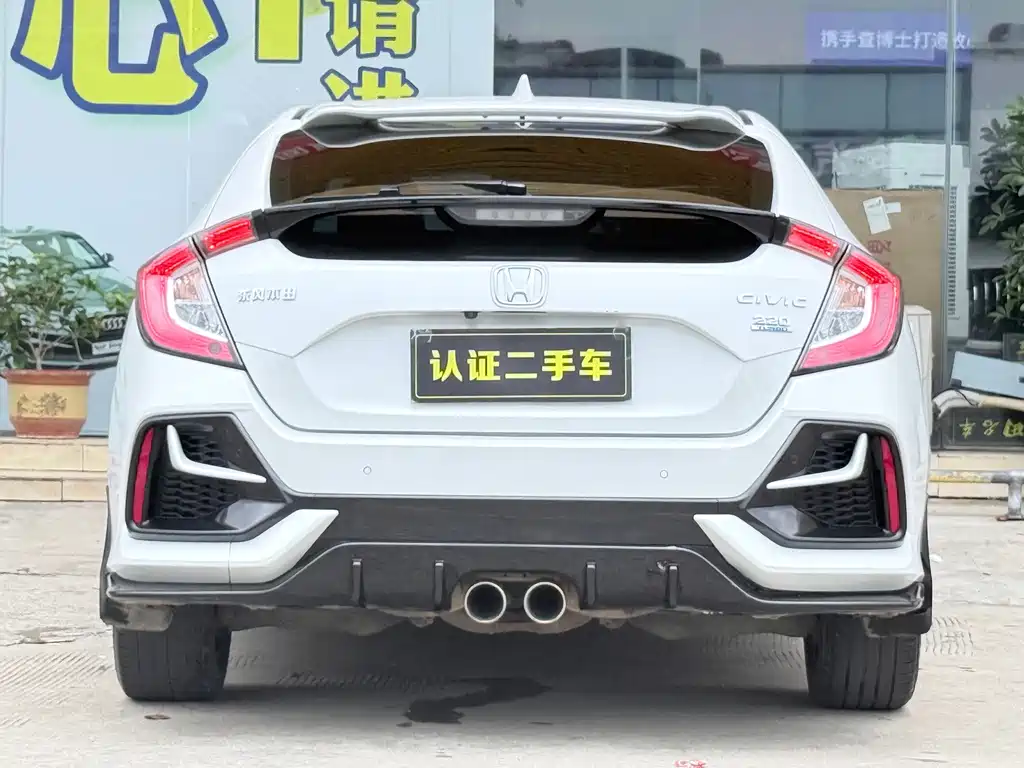 Honda Civic 2022 — фото 15