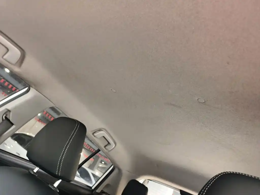 Toyota Yaris L 2020 — фото 18