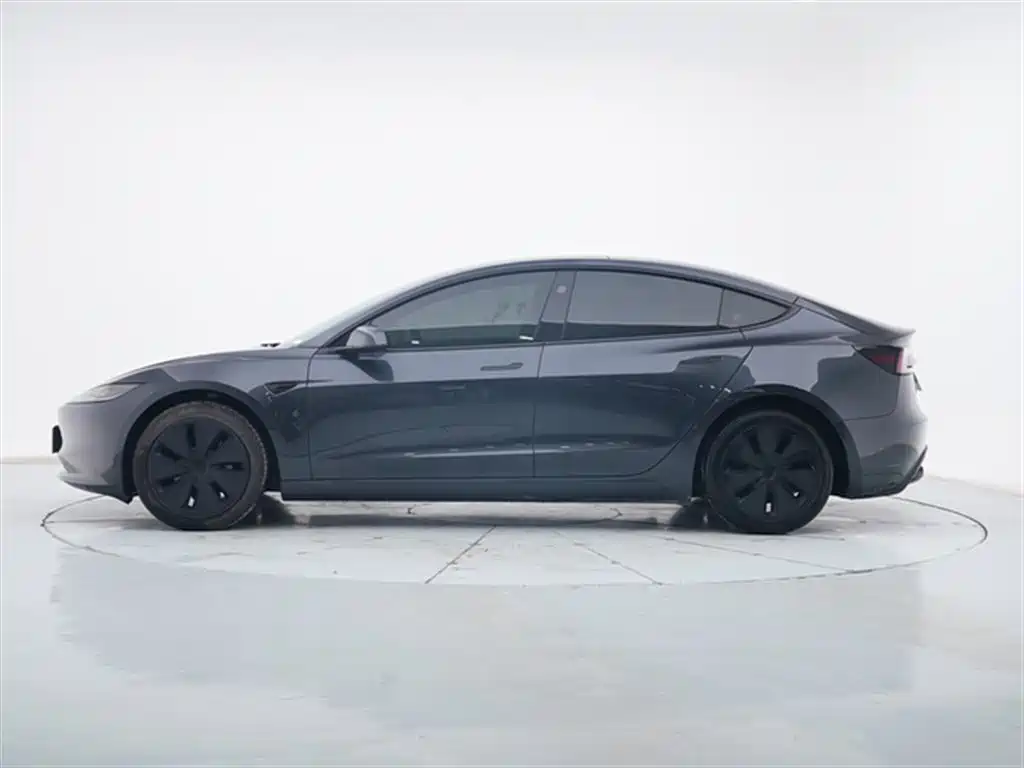Tesla Model 3 2025 — фото 3