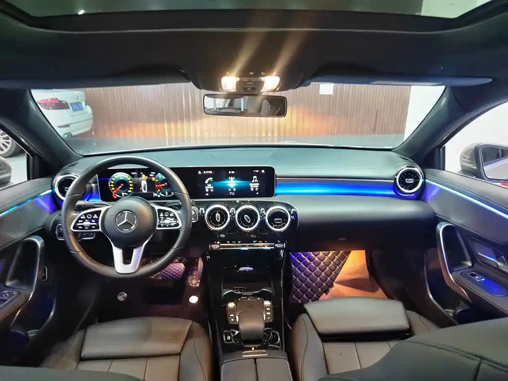 Mercedes-Benz A-Class 2020 — фото 8